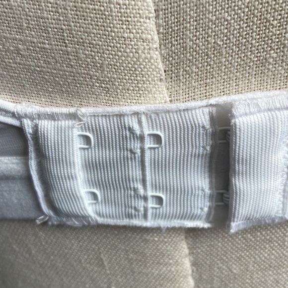 Hanes women’s XTemp convertible straps White perfect coverage wire free bra Sz S - Picture 5 of 9